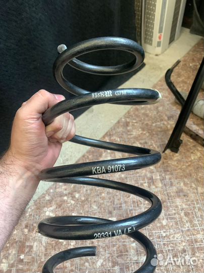 Пружина передняя BMW 7 Е65/Е66/Е67 KBA 91073