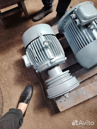 Продам электродвигатели с насосом для мазут и без