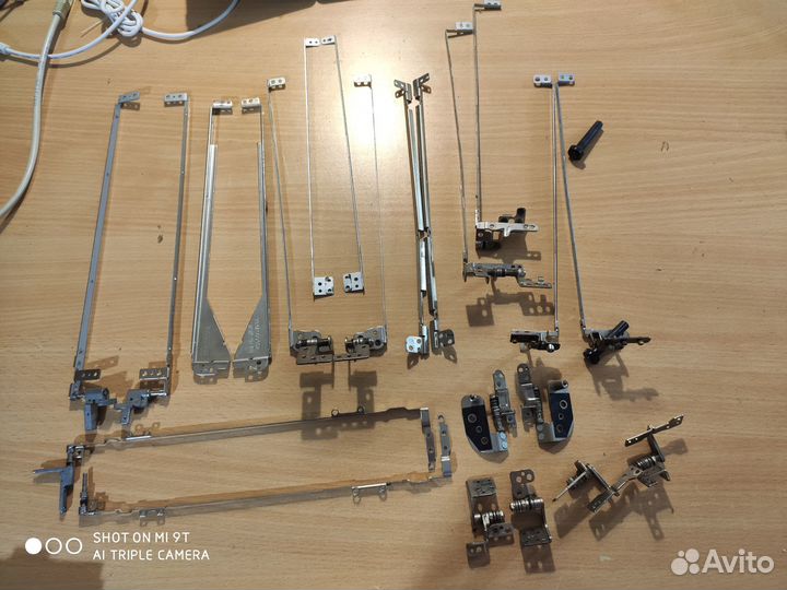 Петли для ноутбуков