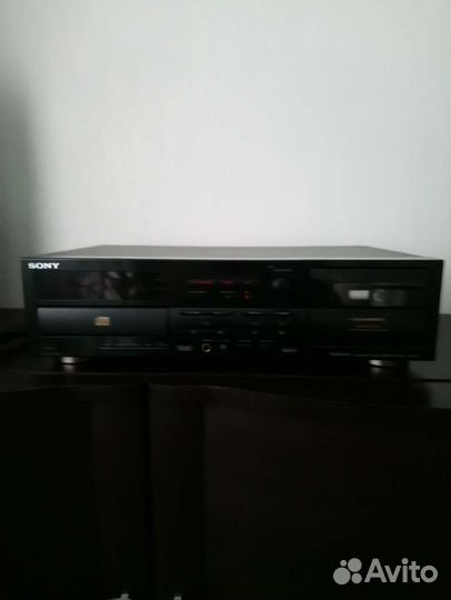 Кассетныая дека с CD проигр. sony TXD-R11