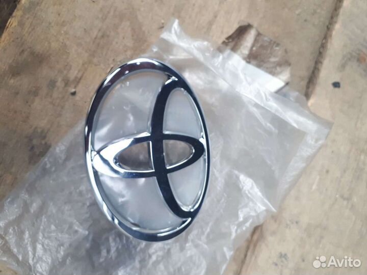 Эмблема задней двери Harrier MCU10 тойота метал