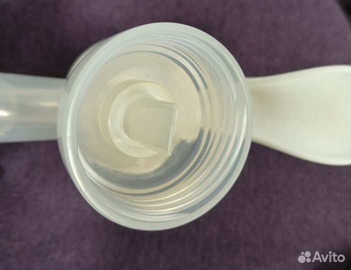 Молокоотсос ручной, бутылочка,прокладки для груди