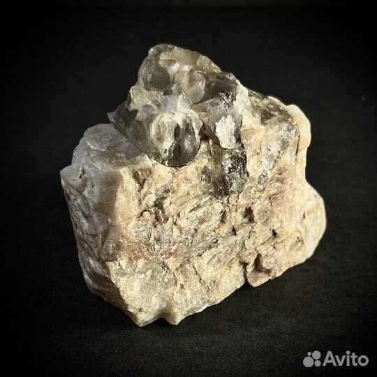 Лунный камень беломорит природный минерал