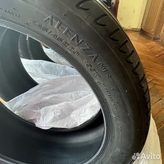Bridgestone Alenza 001 245/45 R20 и 275/40 R20 106W