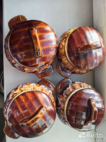 Глиняный горшок