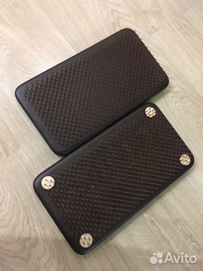 Доска Садху из массива бука с медными гвоздями