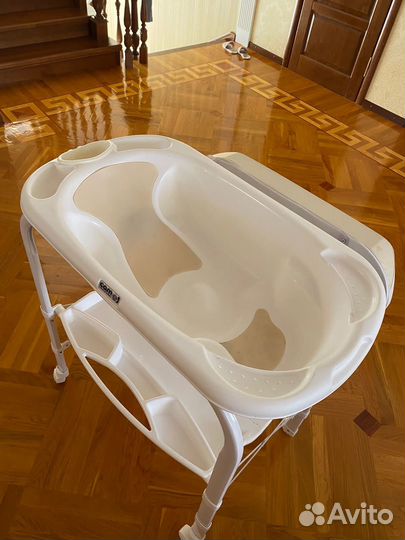 Ванночка для купания-пелинальный столик