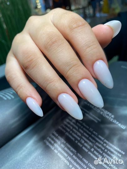 Мастер маникюра и педикюра