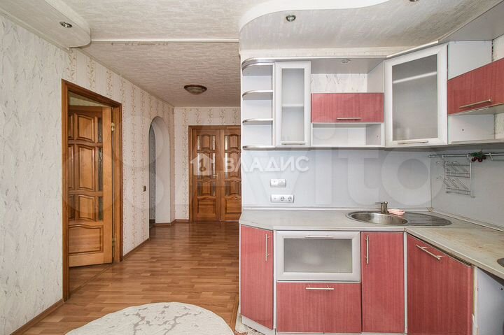 2-к. квартира, 57 м², 4/9 эт.