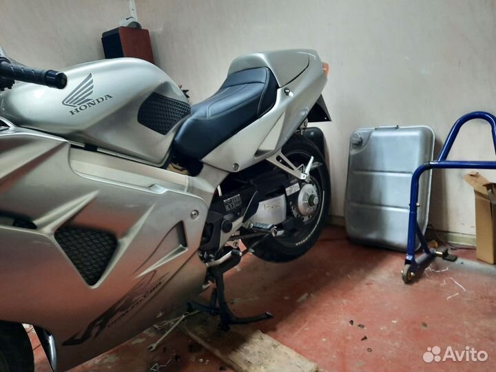 Honda VFR 800