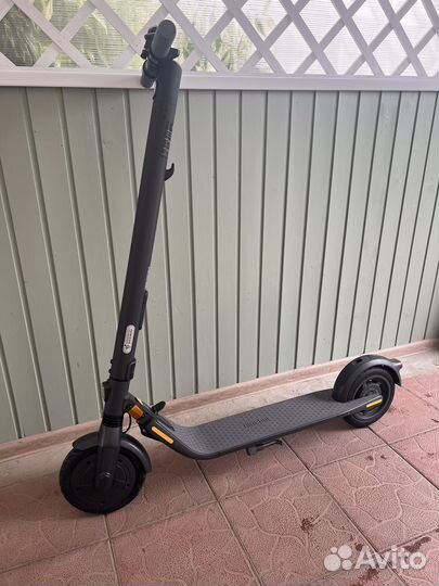 Ninebot KickScooter E25A, до 100 кг, черный