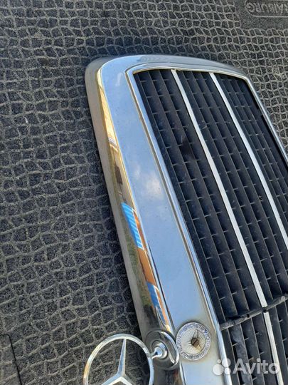 Решетка радиатора mercedes 190 (W 201)