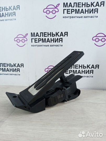 Педаль газа BMW X7 G07 G30 2020 35426871053