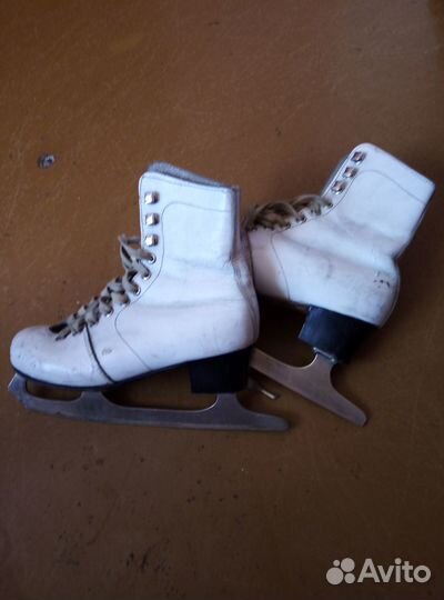 Коньки фигурные