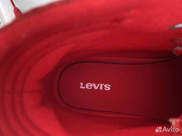 Кроссовки levis женские