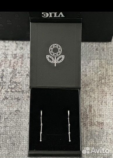 Серьги золотые с бриллиантами эпл (EPL)