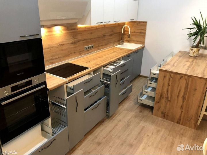 Кухонный гарнитур 