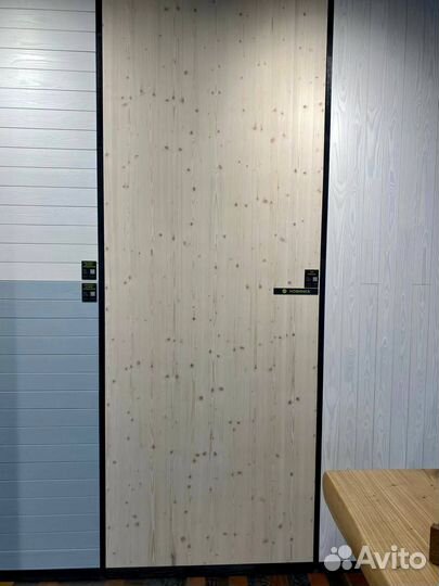 Окрашенные стеновые панели из сосны тсп