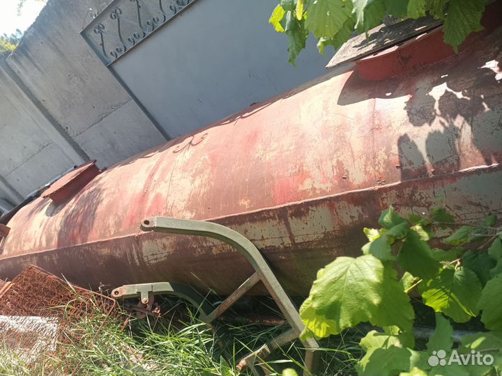 Емкость для воды бу