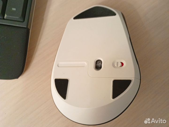 Logitech Комплект мышь + клавиатура MK850