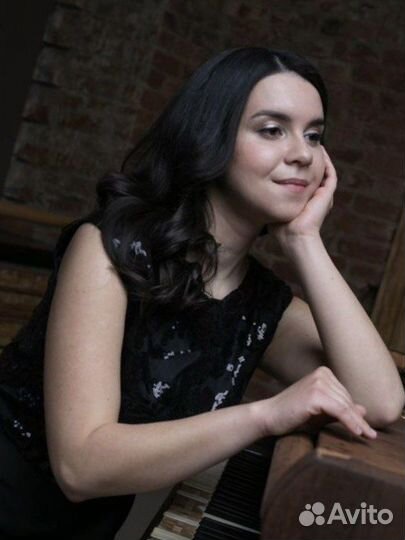 Преподаватель по фортепиано, сольфеджио, композици