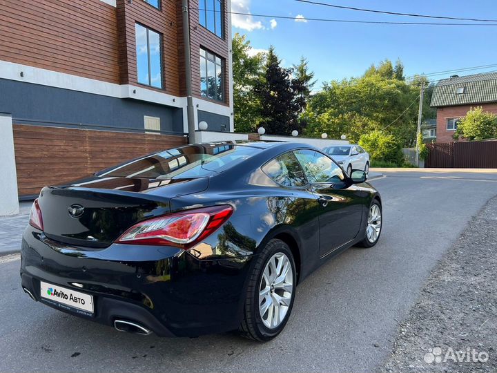 Hyundai Genesis 2.0 AT, 2012, 93 000 км