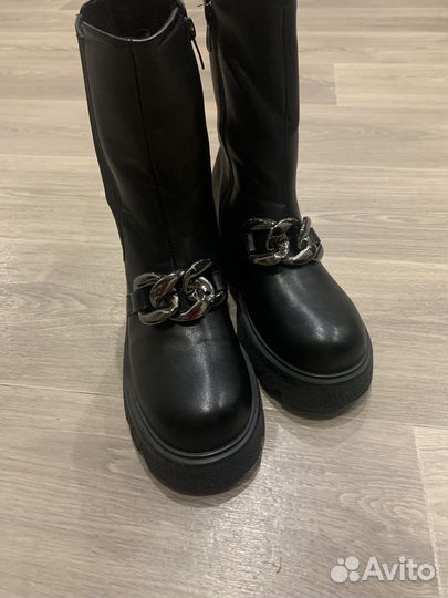Ботинки женские
