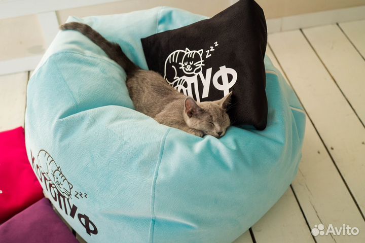 Лежанка для кошек