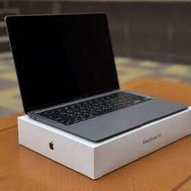 Macbook air 13 m1 8 256