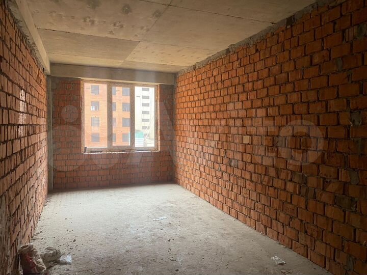 3-к. квартира, 92 м², 2/8 эт.