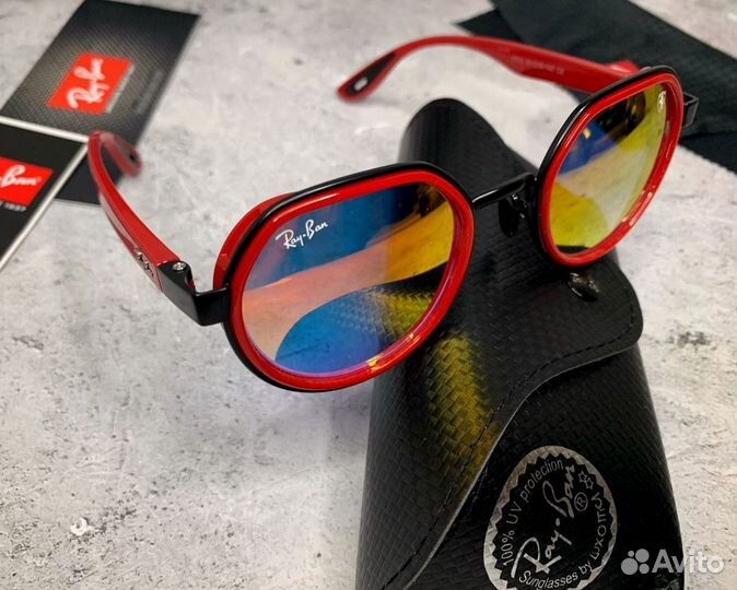 Солнцезащитные очки Ray Ban красные