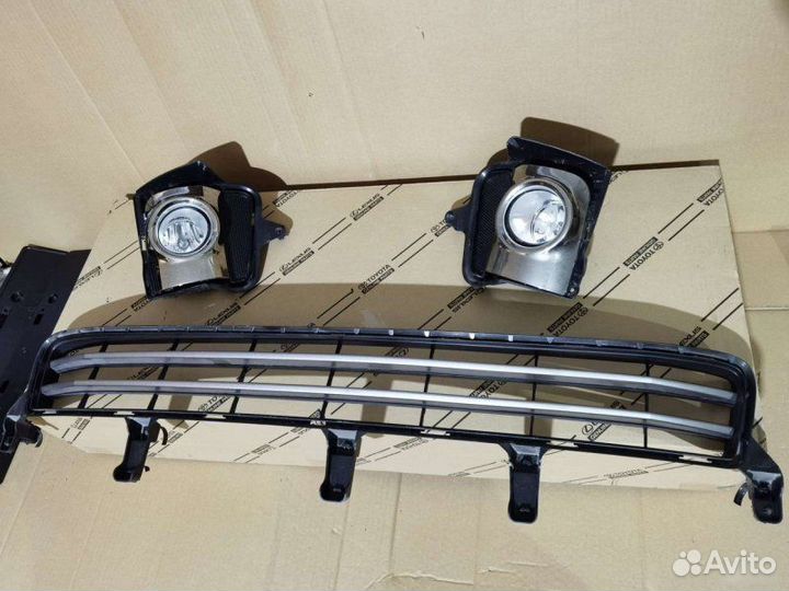 Решетка передняя Lexus Lx 570