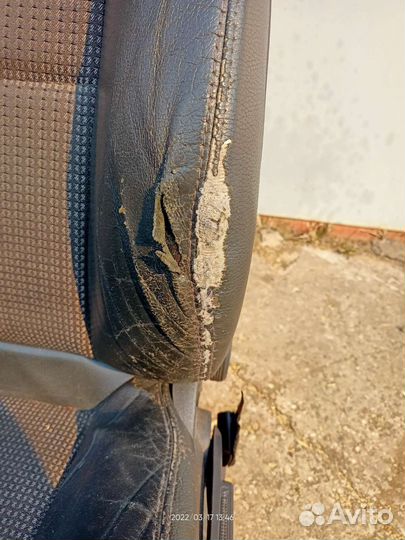 Передние сиденья Опель Вектра С