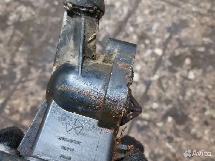 Корпус термостата Волга, Газель с двс Крайслер