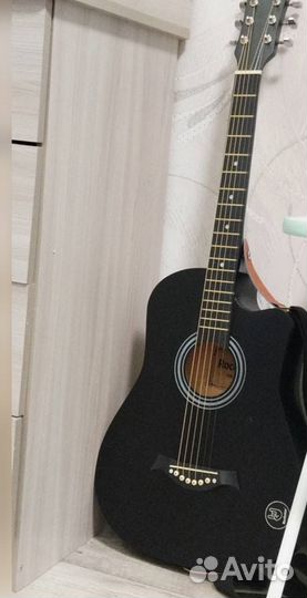 Акустическая гитара