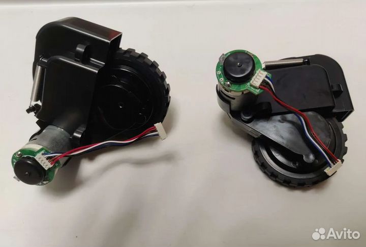 Правое (R) колесо для tefal serie 20,40,50