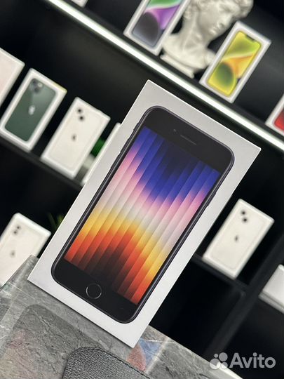 iPhone SE, 64 ГБ