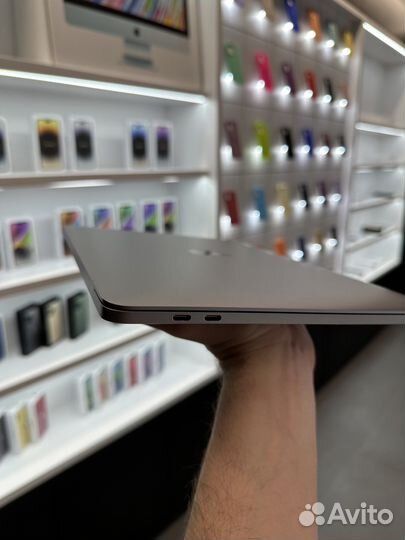 Apple MacBook Pro 13 (2019),8/128, Silver