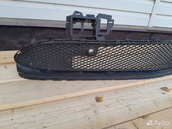 Решетка бампера передняя Mercedes Cla W117