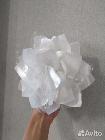 Заколка на праздник