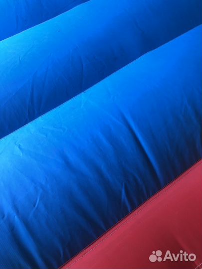 Надувной батут с горкой