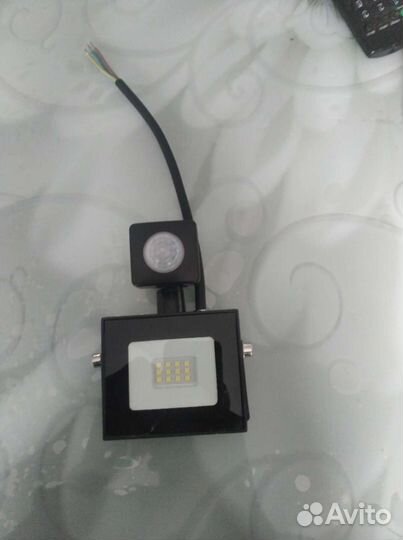 Прожектор с датчиком движения