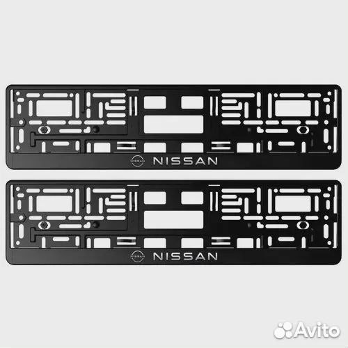 Рамка Nissan под номер автомобиля