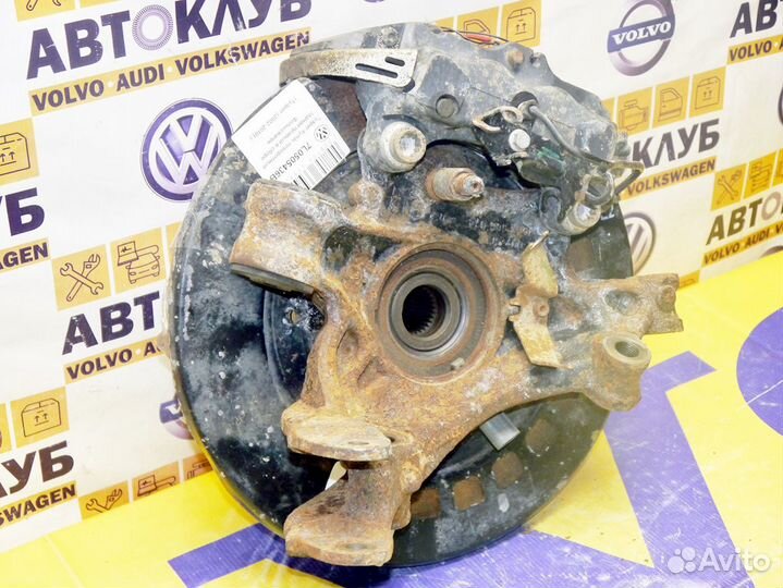 Кулак поворотный задний правый Фольксваген Туарег