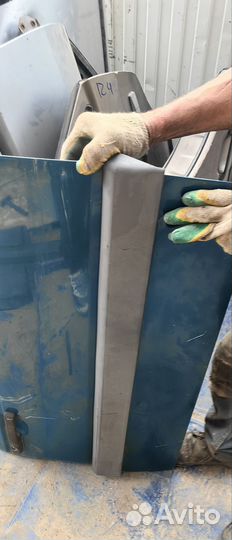 Передний правый стеклоподъёмник на пассат б3