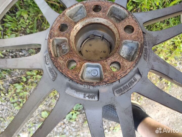 Комплект колес Audi R20 speedline ориг 8R0601025R