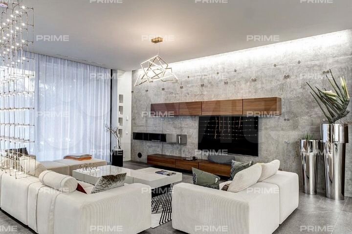 Дом 1000 м² на участке 19,5 сот.