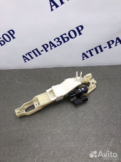 Кронштейн ручки задний правый Hyundai Genesis G80