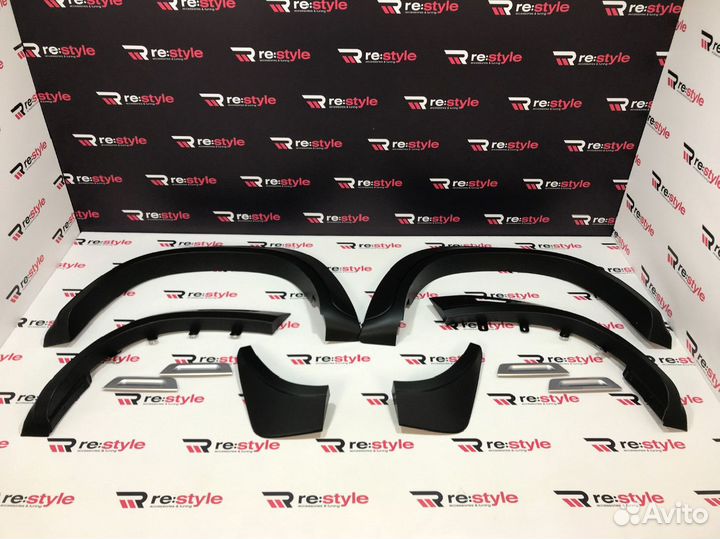 Фендера Mitsubishi L200 с18г HY-Lily D2410