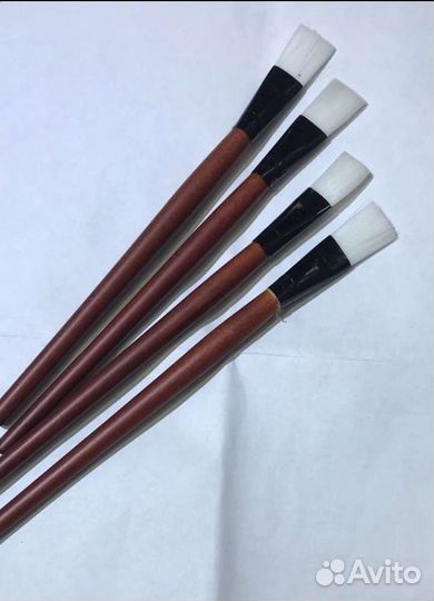 Кисточки для маникюра